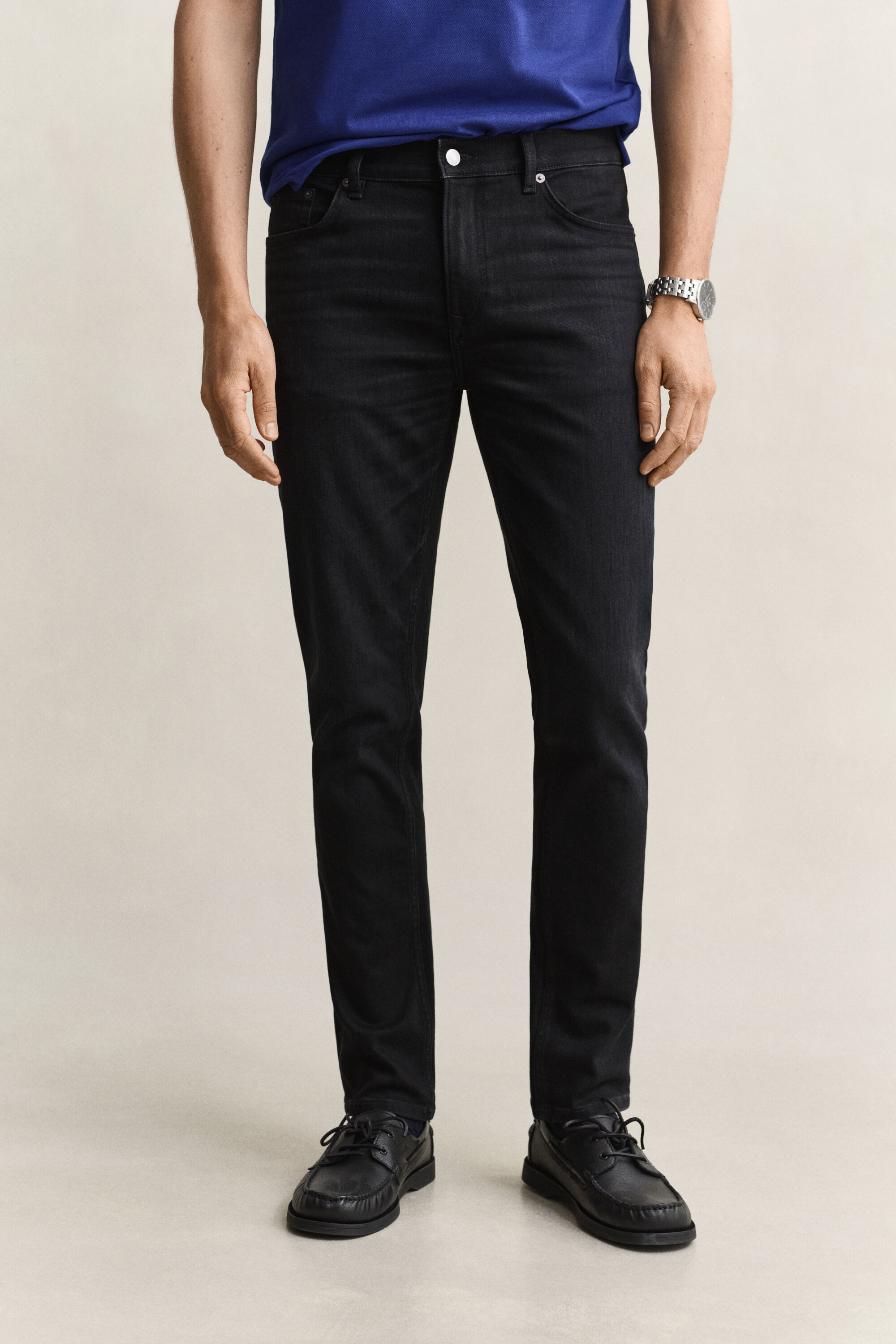 Slim fit ‑mitoitetut farkut