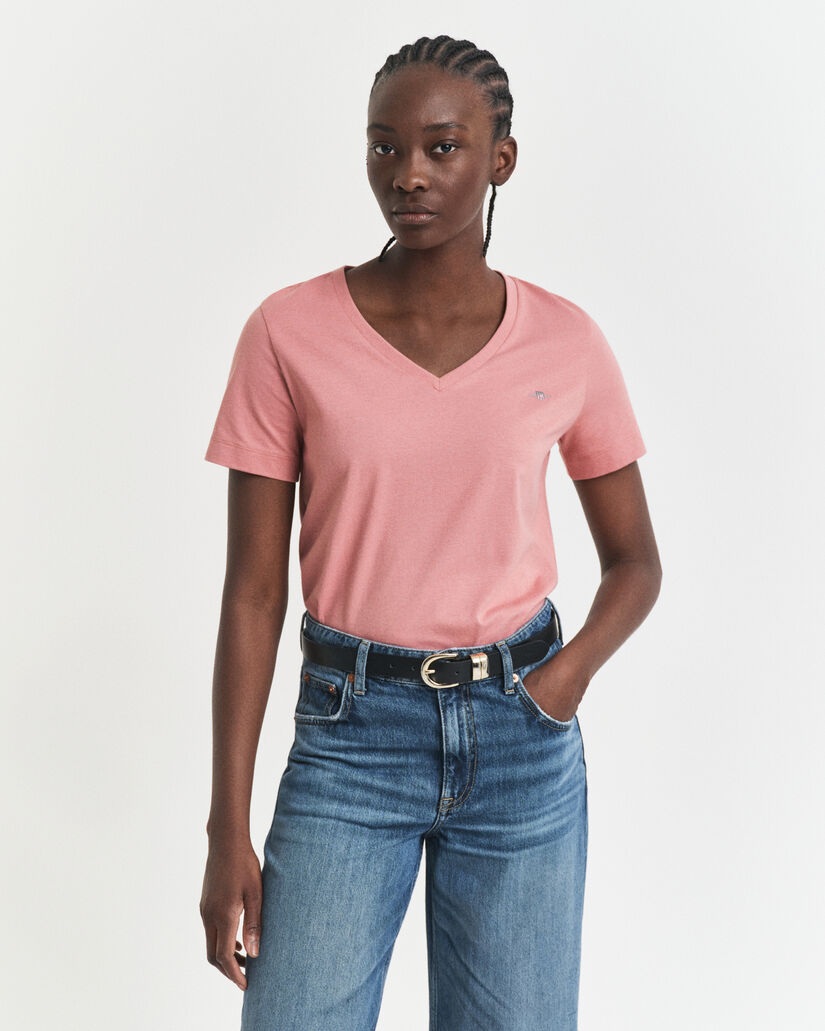 Shield-t‑paita, jossa v-pääntie