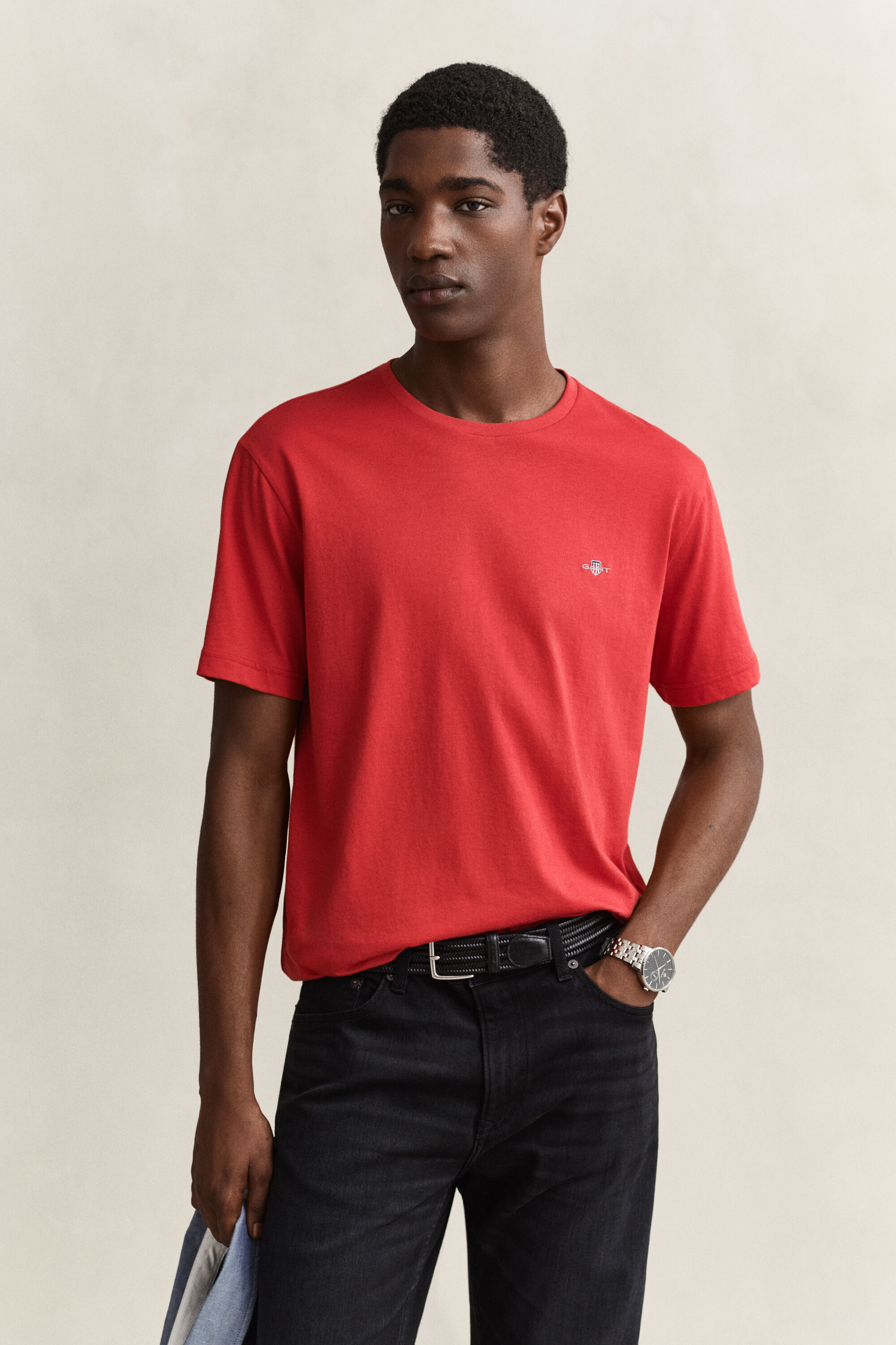 Regular fit ‑mitoitettu Shield-t‑paita