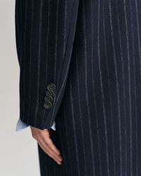 Liituraitainen villakangastakki