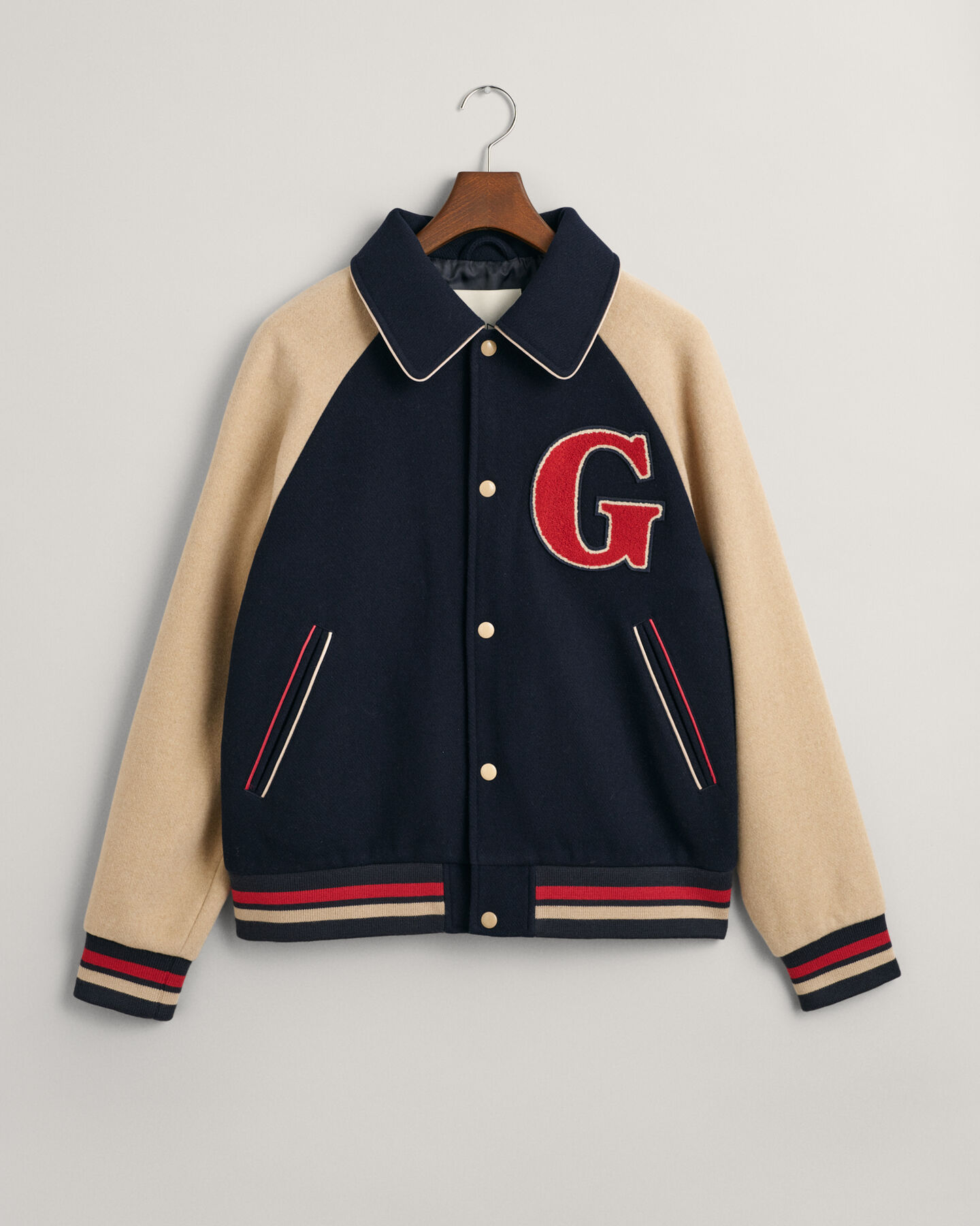 Villakankainen GANT Varsity Jacket