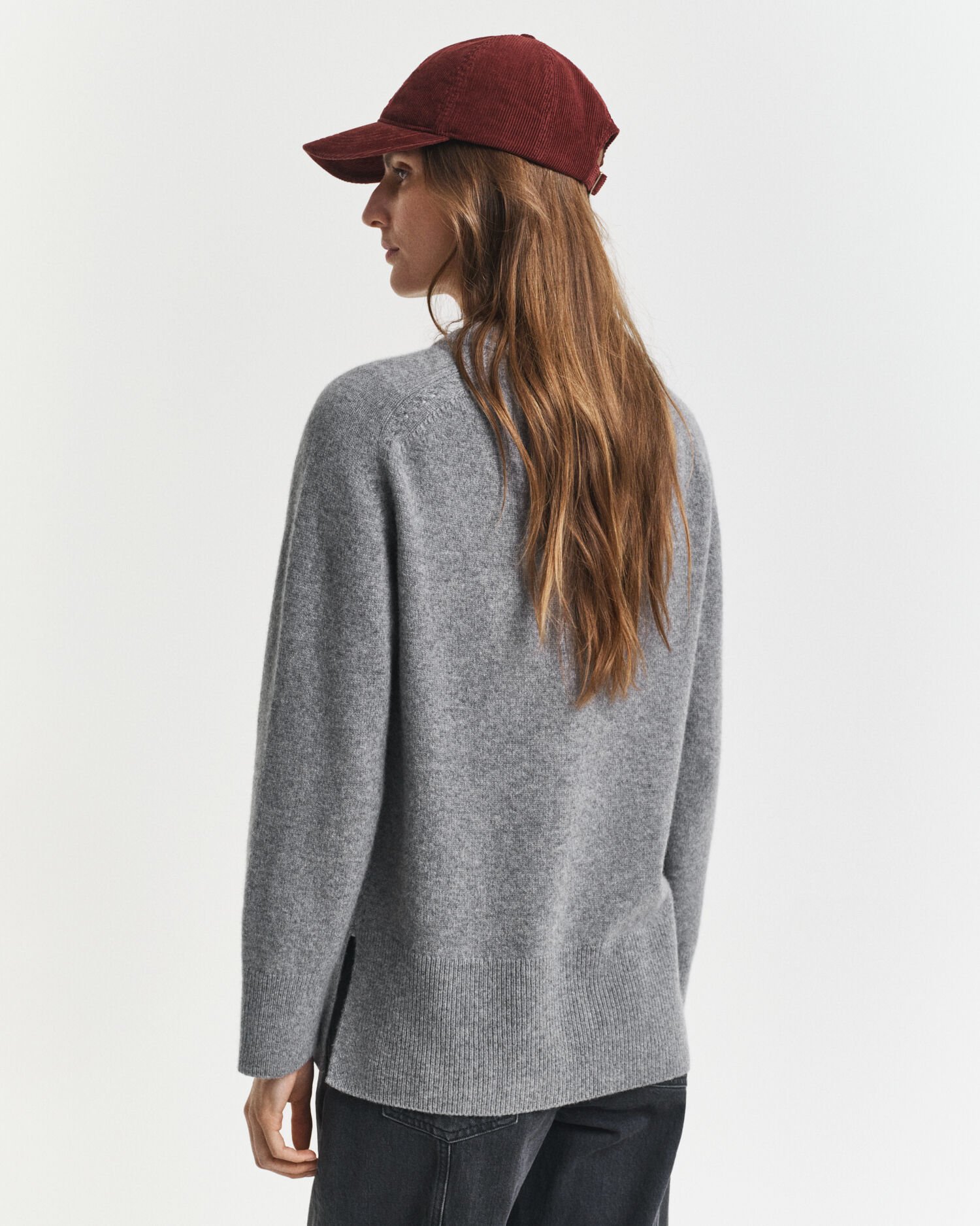 Pehmeä villa-kašmirsekoitteinen neulepusero, pyöreä pääntie