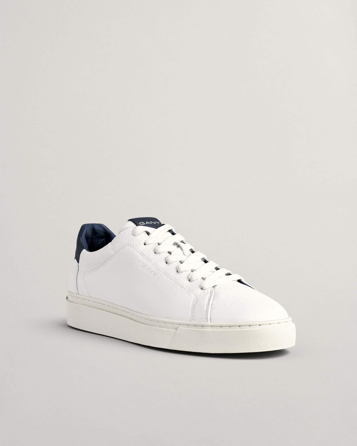 Mc Julien ‑tennarit