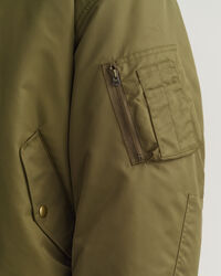 Pilottityylinen kääntötakki