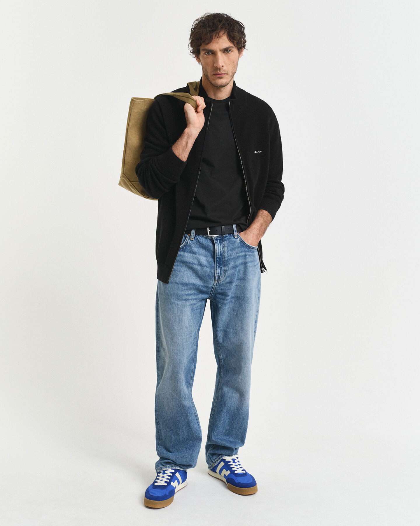 Vetoketjullinen pikeeneuletakki