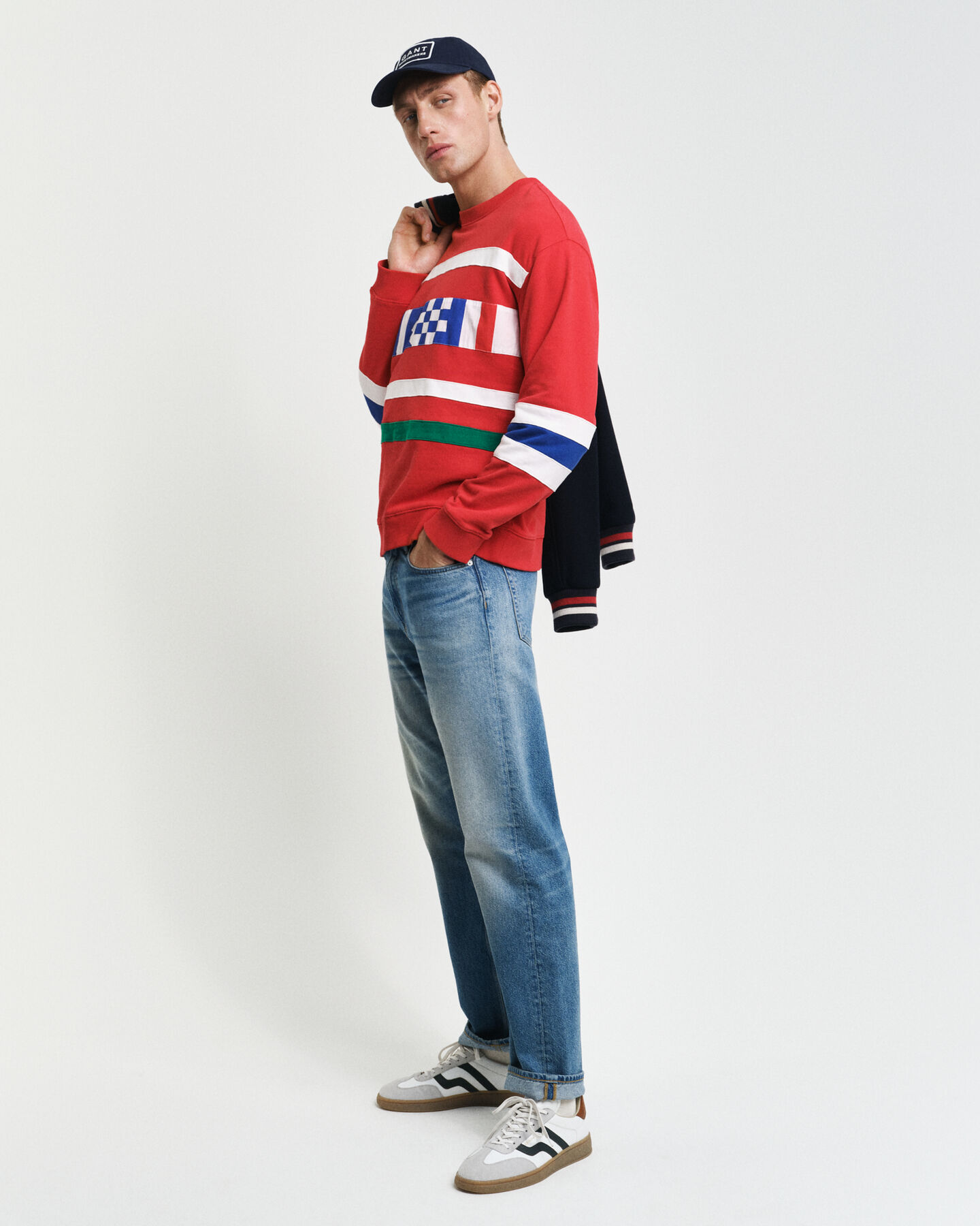 Kaitalein somistettu collegepaita, py&ouml;re&auml; p&auml;&auml;ntie