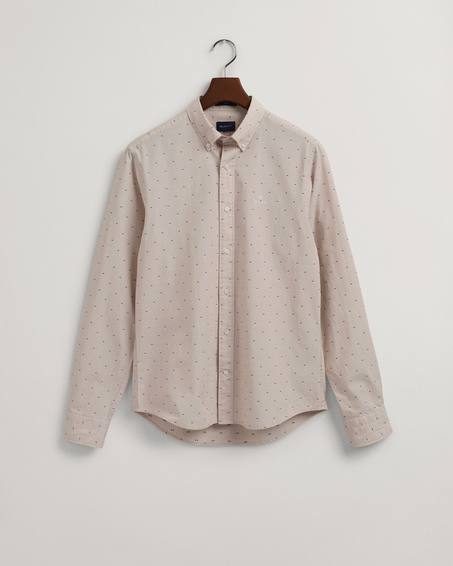 Slim fit ‑mitoitettu paita dobby-pilkkukuosilla