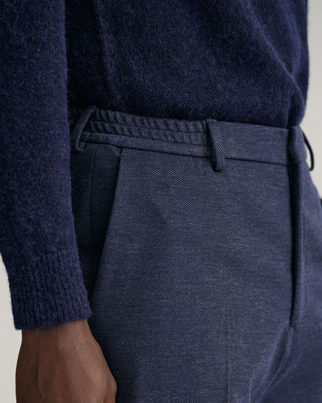 Jerseykankaiset puvunhousut