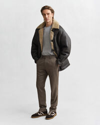 Regular fit ‑mitoitettu Shield-t‑paita