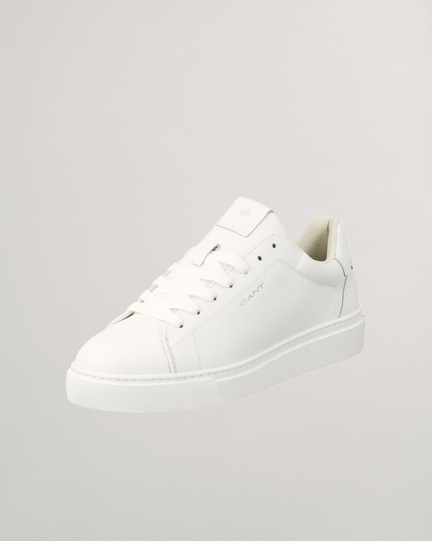 Mc&nbsp;Julien ‑tennarit