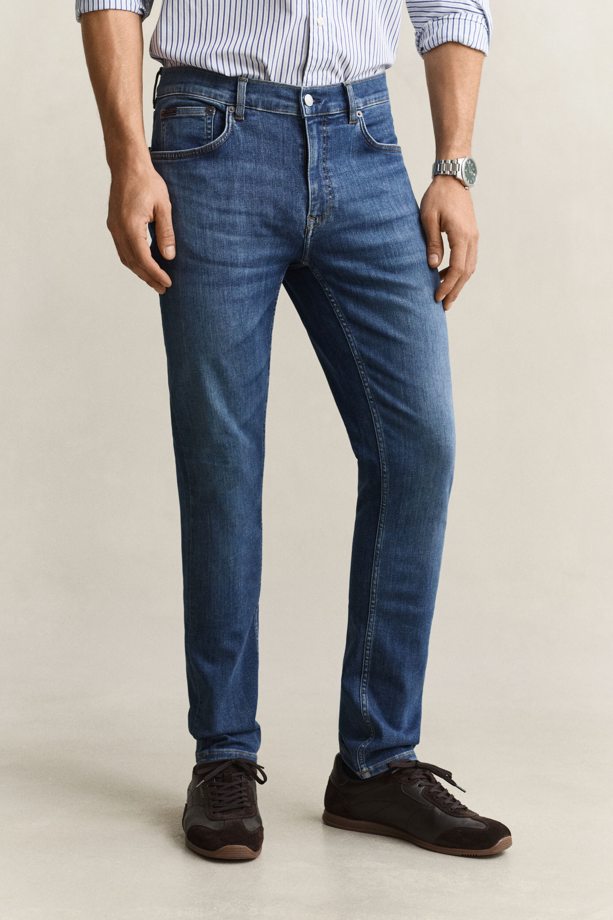 Extra slim fit ‑mitoitetut Active Recover -farkut