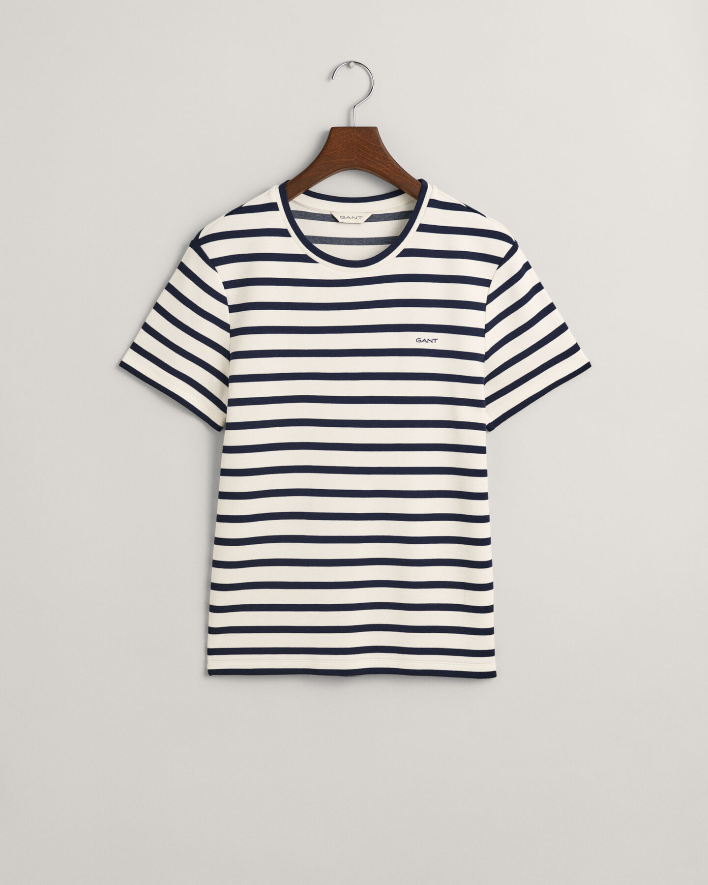 Raidallinen t‑paita