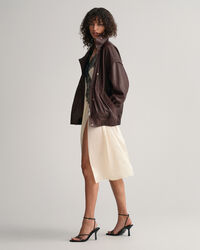 Olkaimellinen pitsimekko