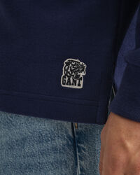 Tiger Heavy Rugger ‑paita v:n muotoisella raitakuviolla