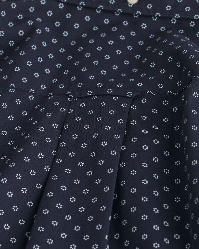 Regular fit ‑mitoitettu pikkukuvioinen paita