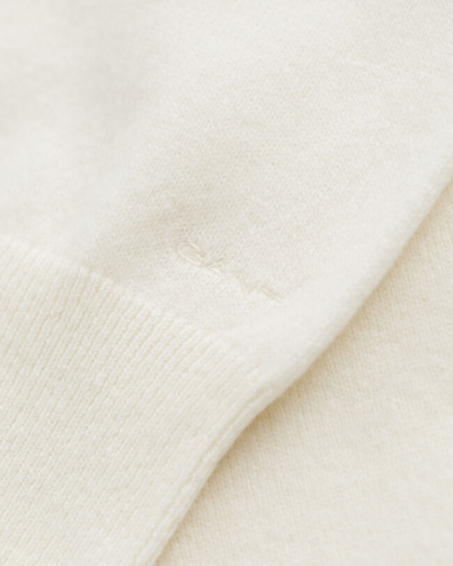 Ohut lampaanvillaneule, pyöreä pääntie