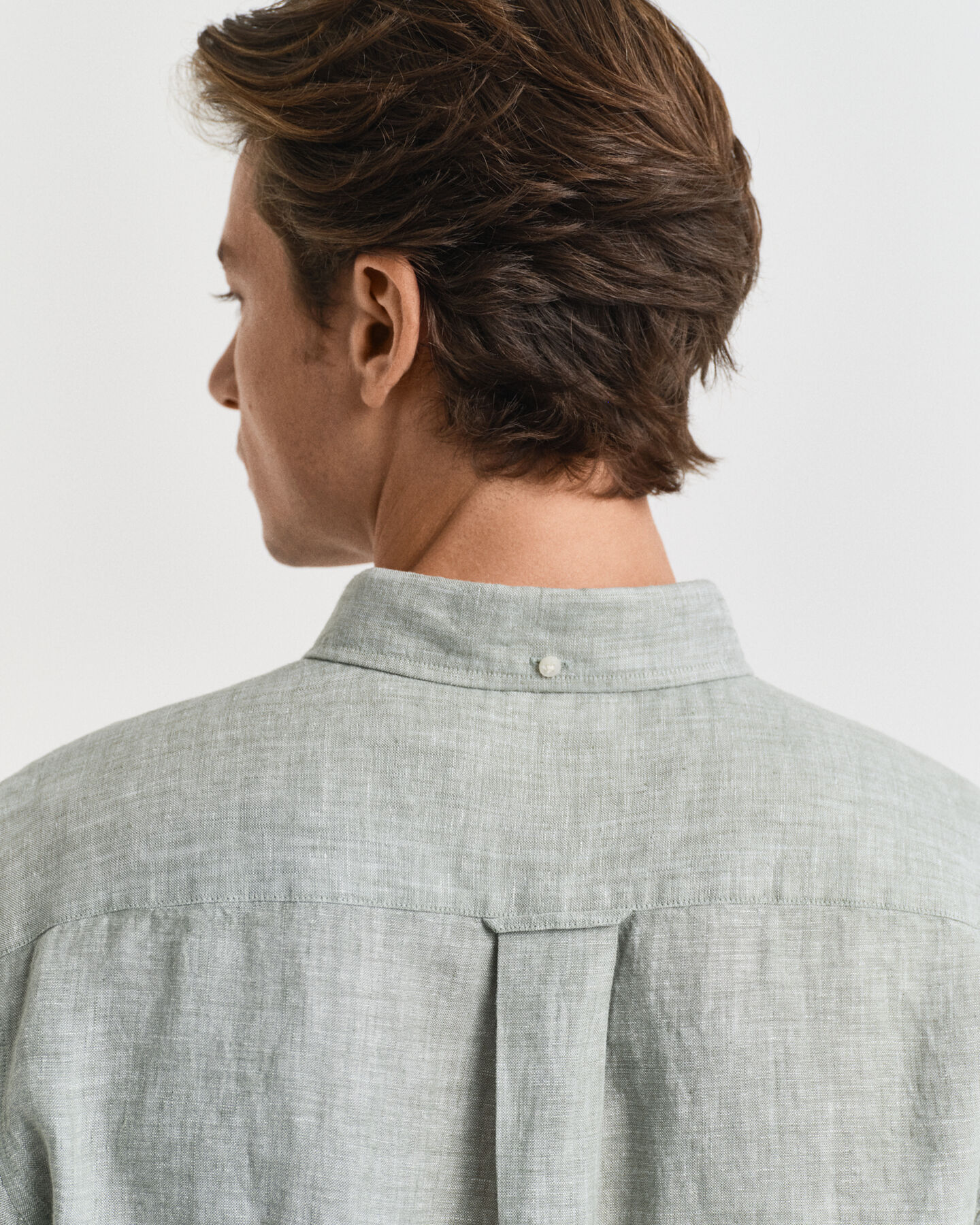 Lyhythihainen regular fit ‑mitoitettu pellavapaita