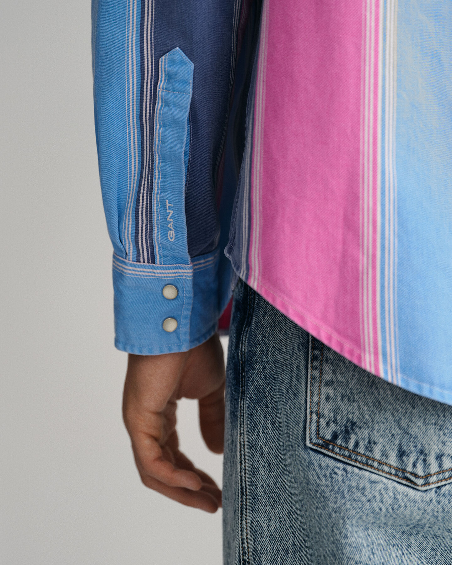 Relaxed fit ‑mitoitettu raidallinen paita paksua tvilli&auml;