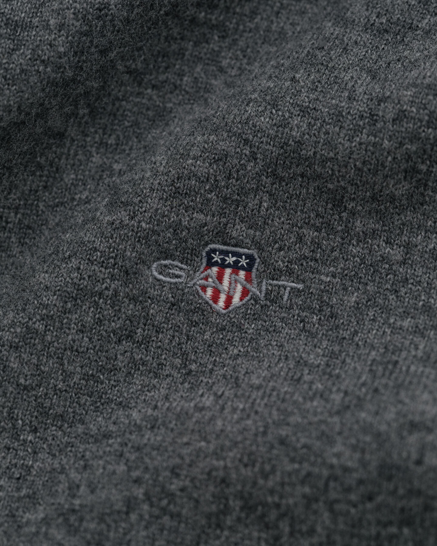 Vetoketjullinen neuletakki ohutta lampaanvillaa