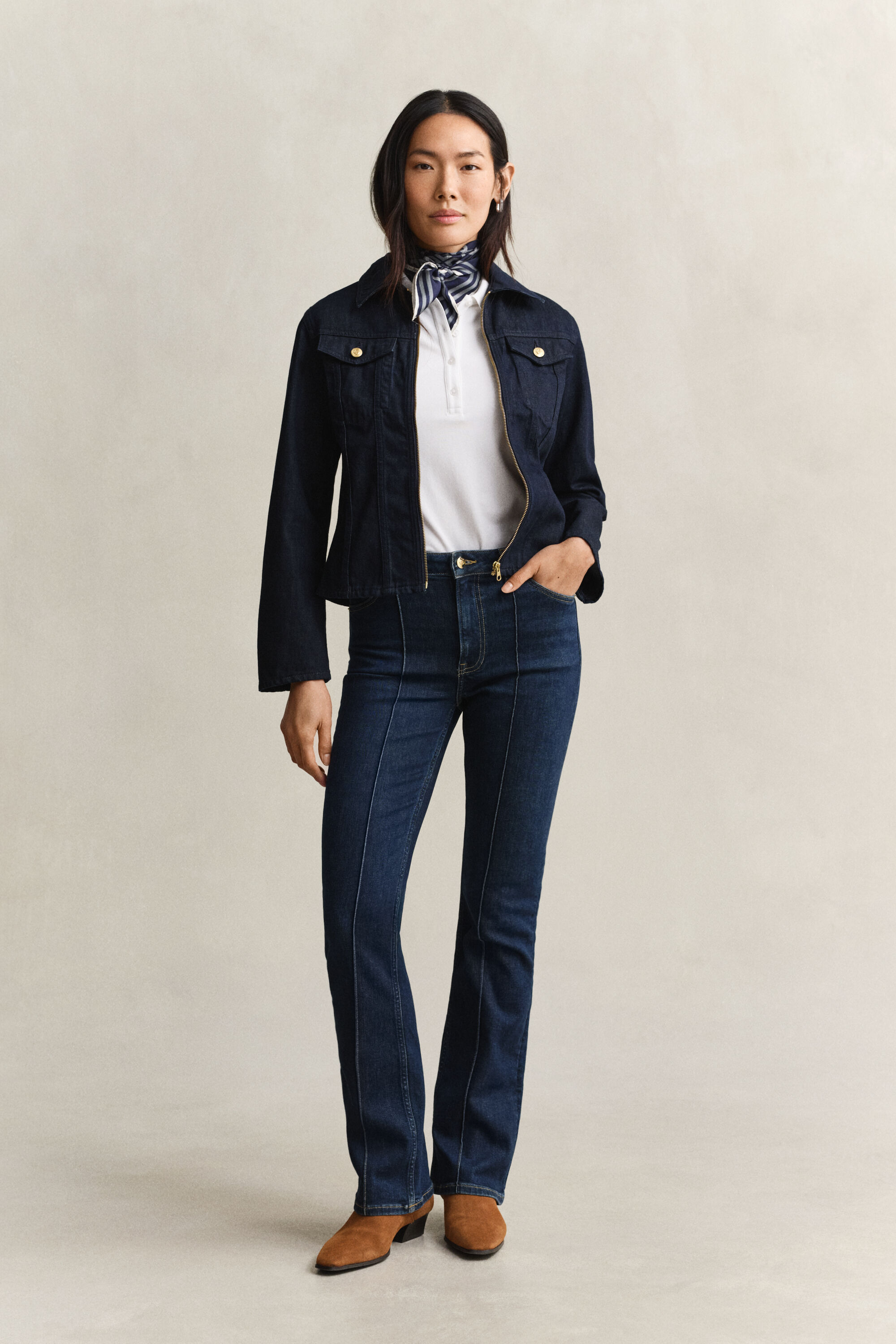 Slim fit ‑mitoitettu pikeepaita