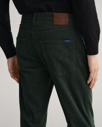 Slim fit ‑mitoitetut Hayes-vakosamettifarkut