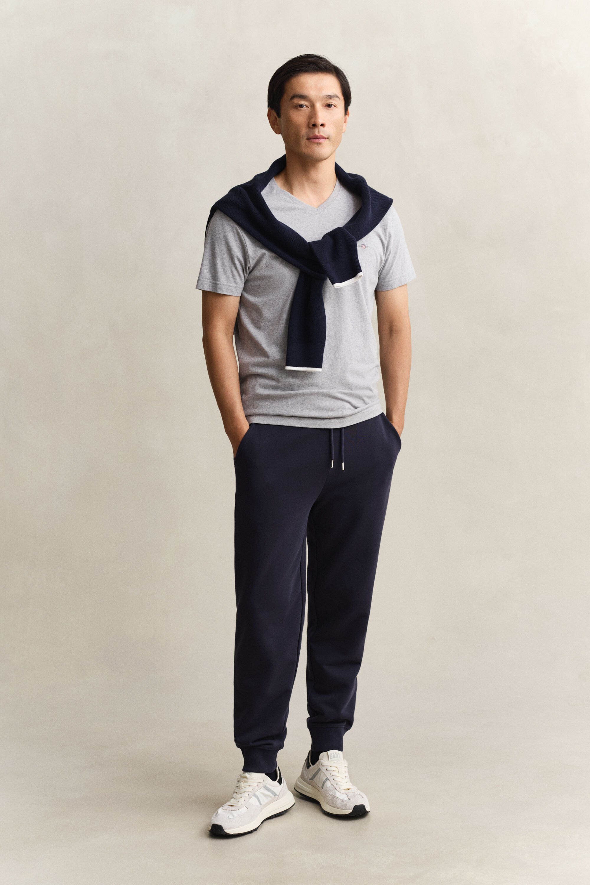 Shield-collegehousut