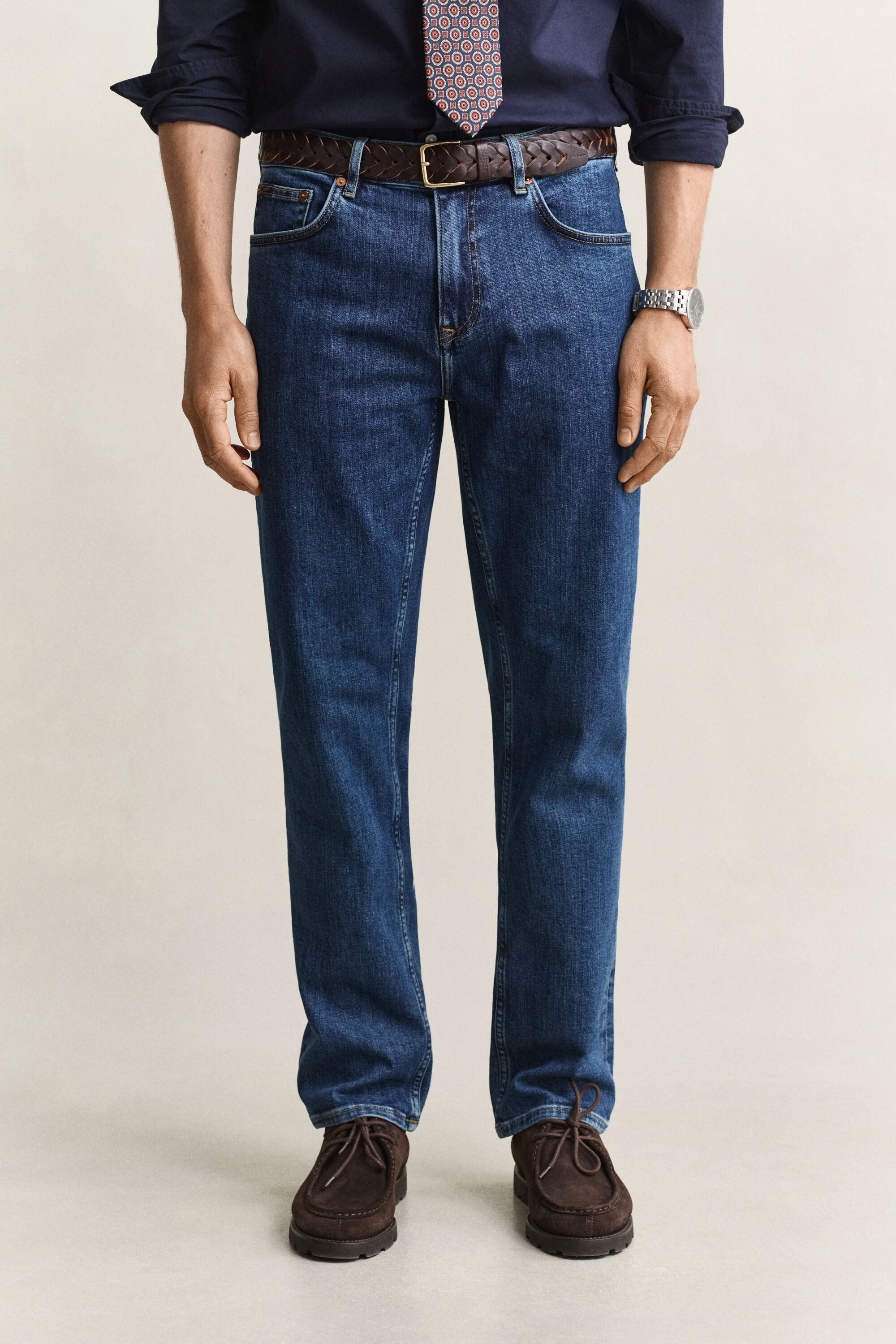 Regular fit ‑mitoitetut Clean Wash ‑farkut