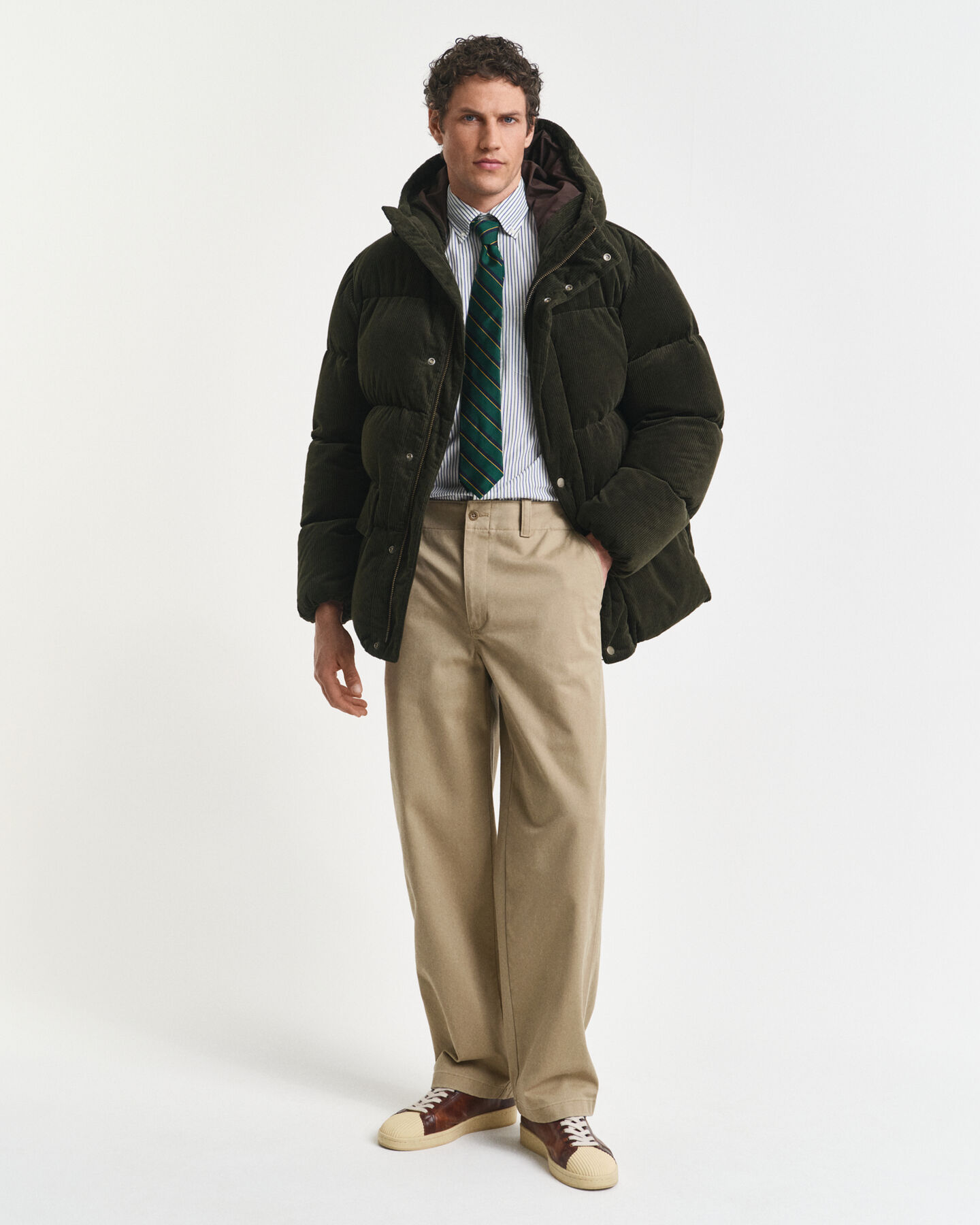 Regular fit ‑mitoitettu klassinen popliiniraitapaita