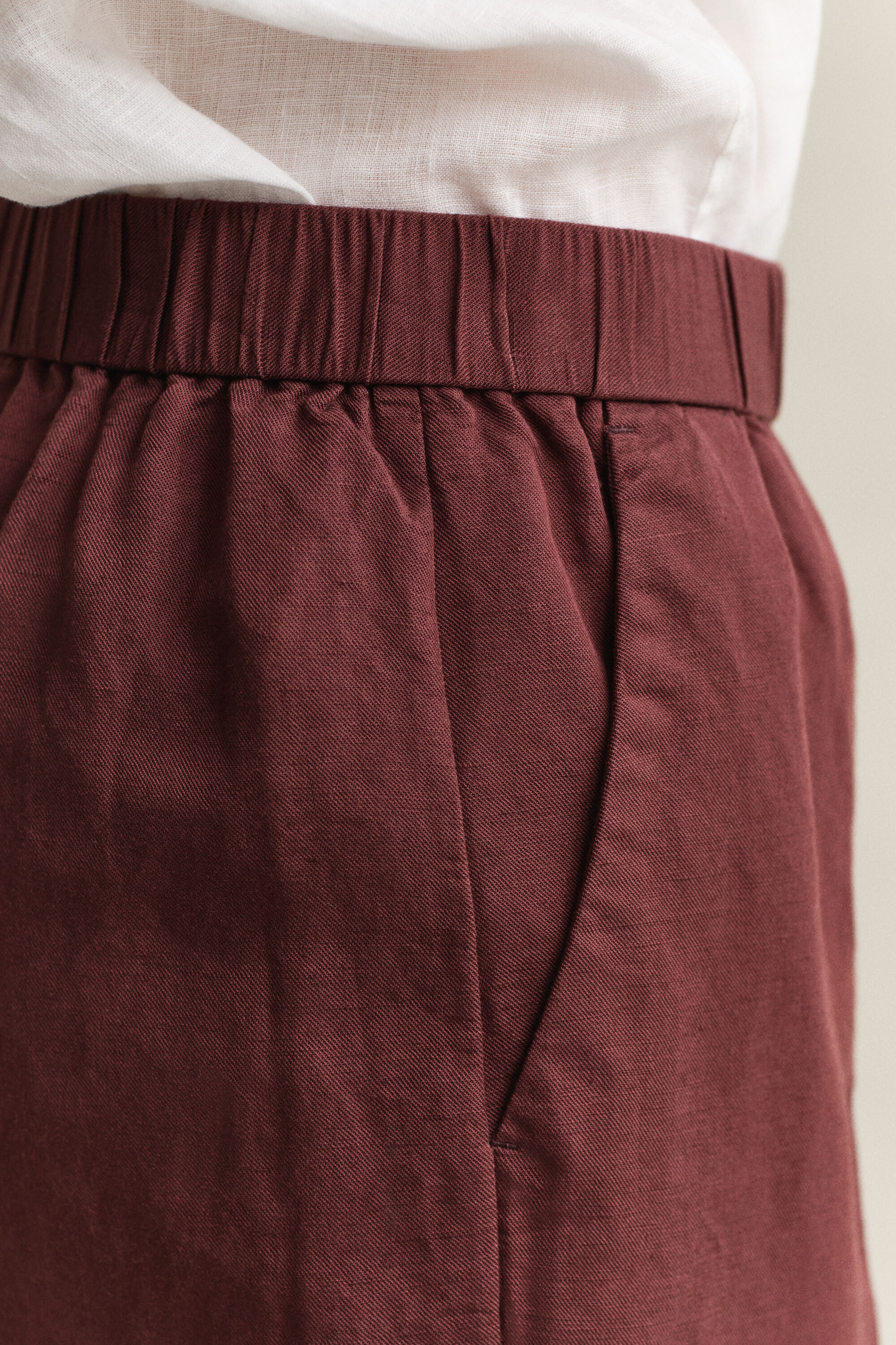 Pellavasekoiteshortsit