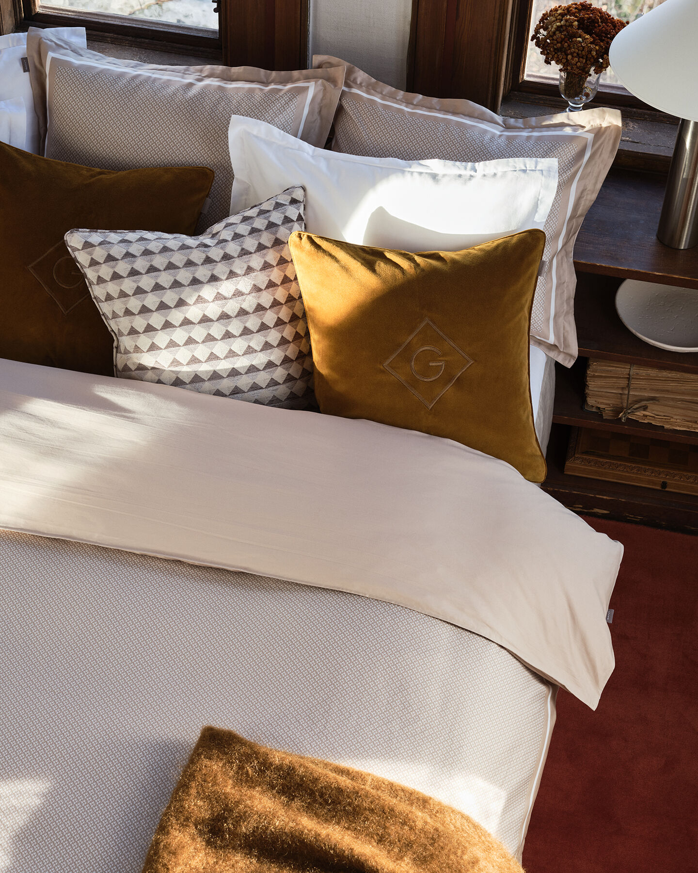 Border Monogram ‑tyynyliina