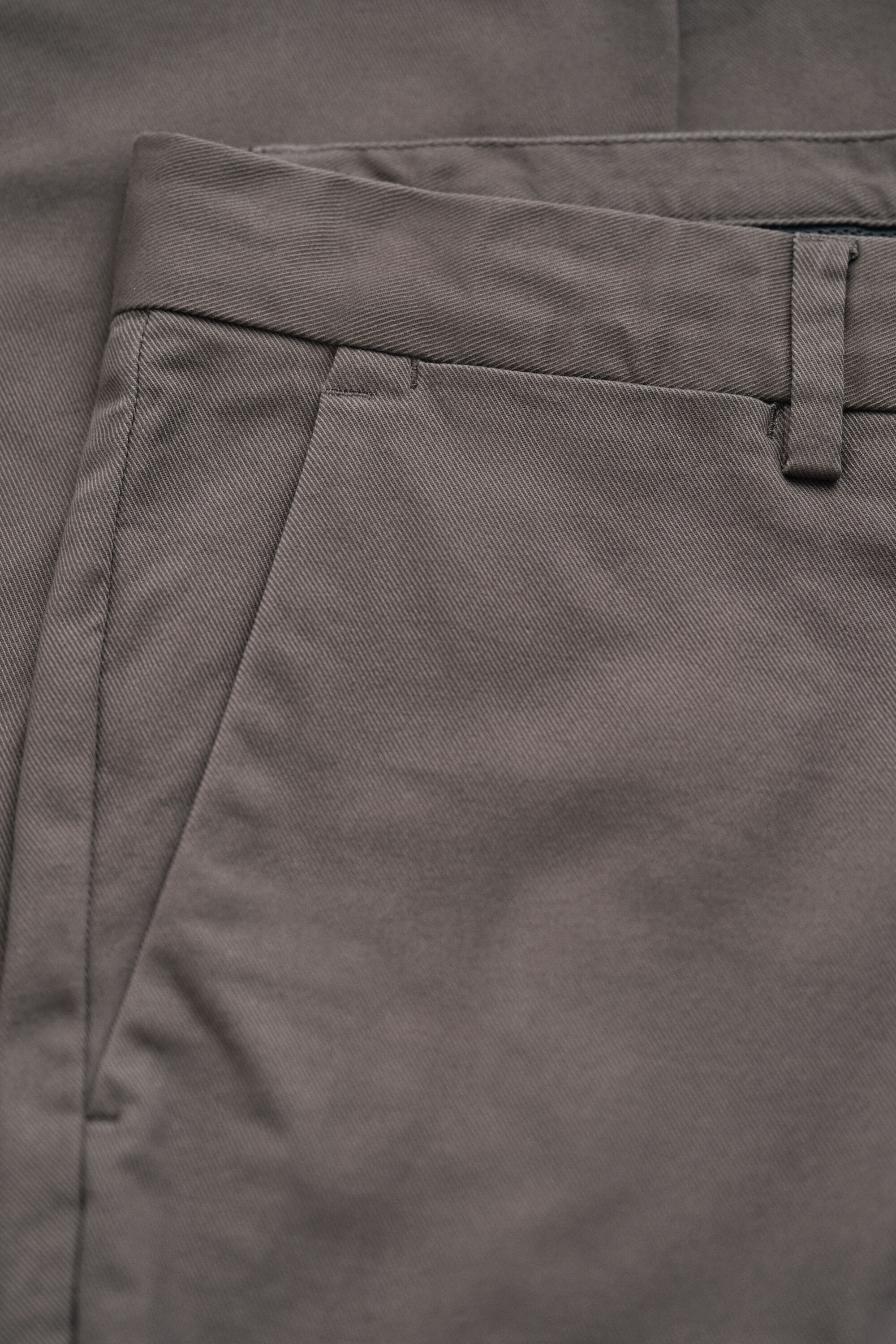 Slim fit ‑mitoitetut siistit chinot