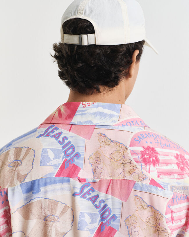 Relaxed fit ‑mitoitettu lyhythihainen Resort-printtipaita