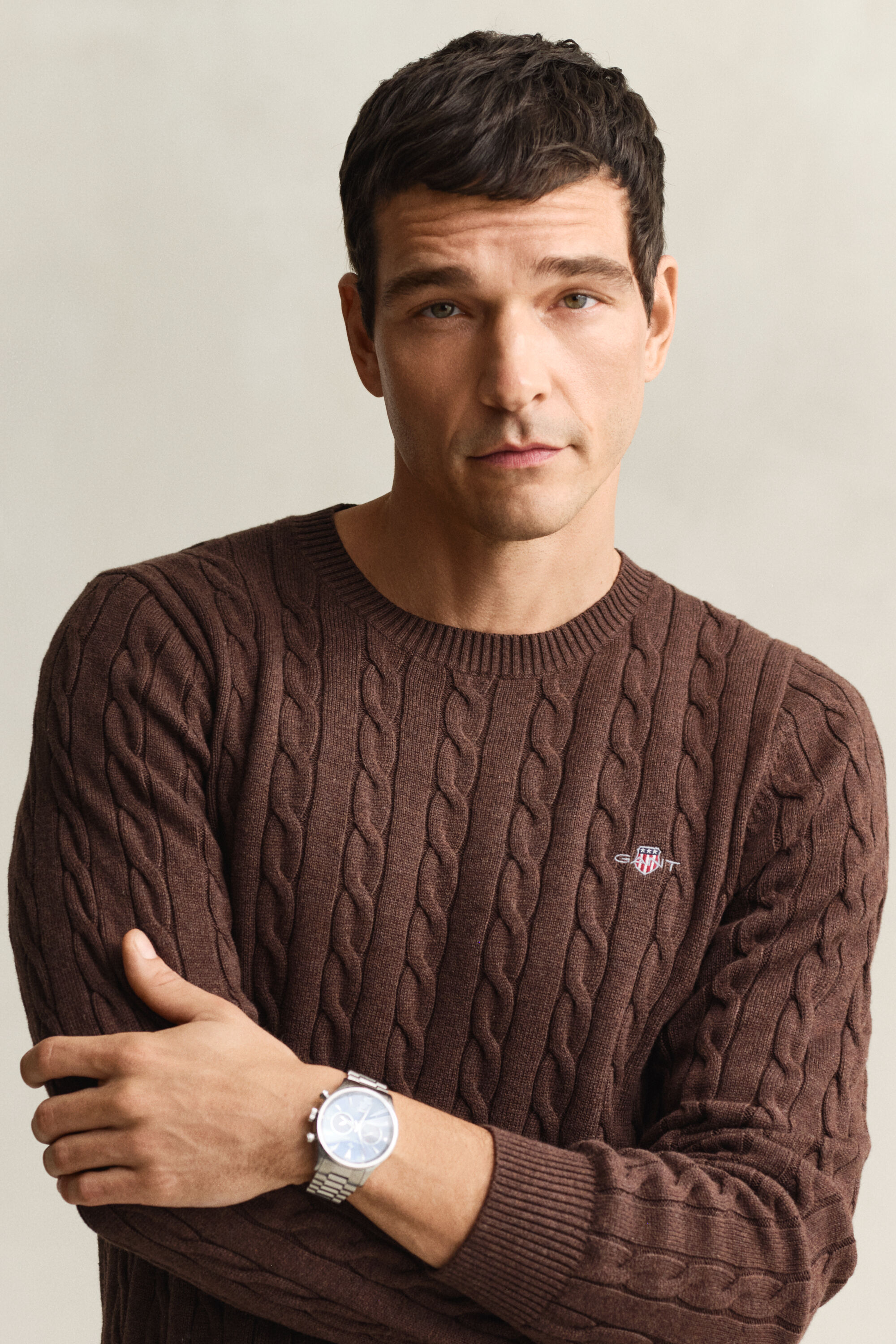 Puuvillainen palmikkoneulepusero, pyöreä pääntie