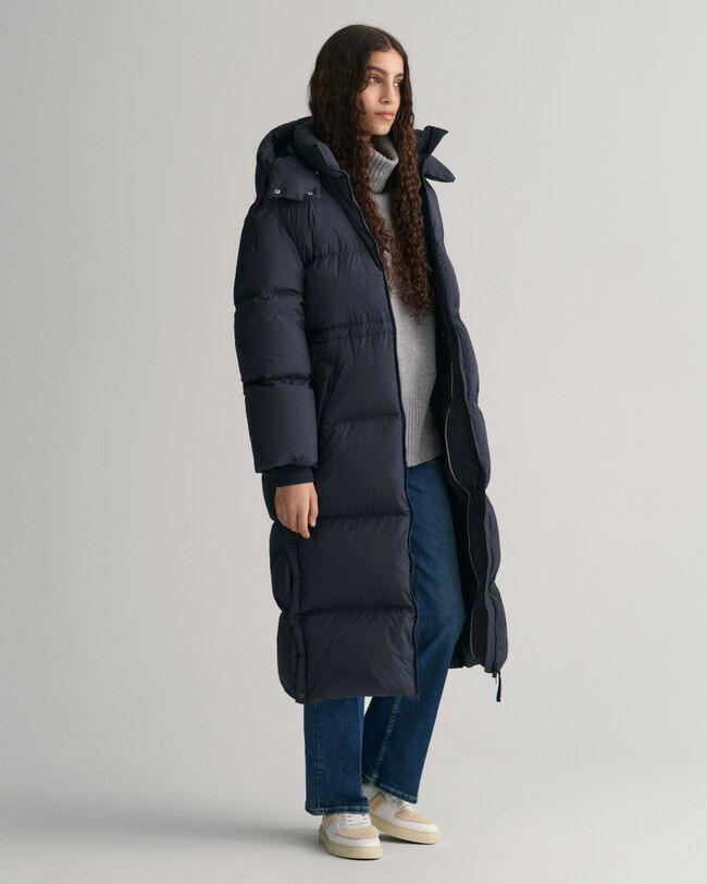 Kokopitkä untuvatakki