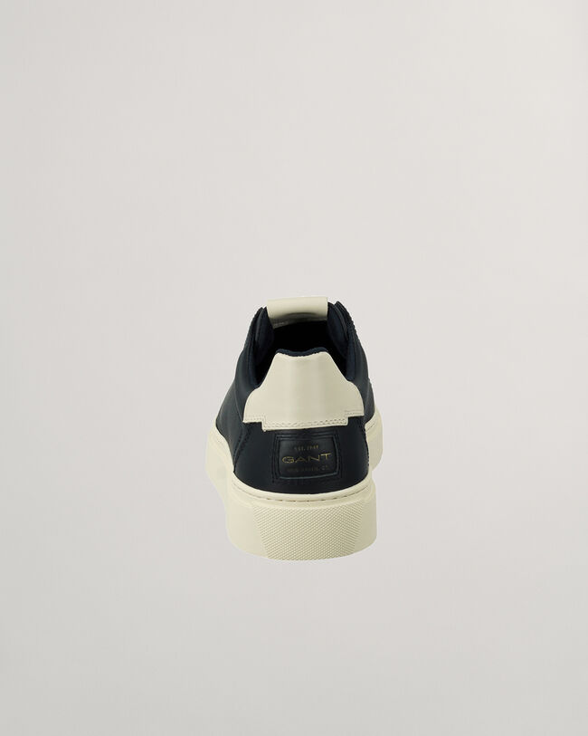 Mc Julien ‑tennarit