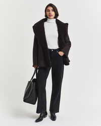 Joustopuuvillainen palmikkopooloneule