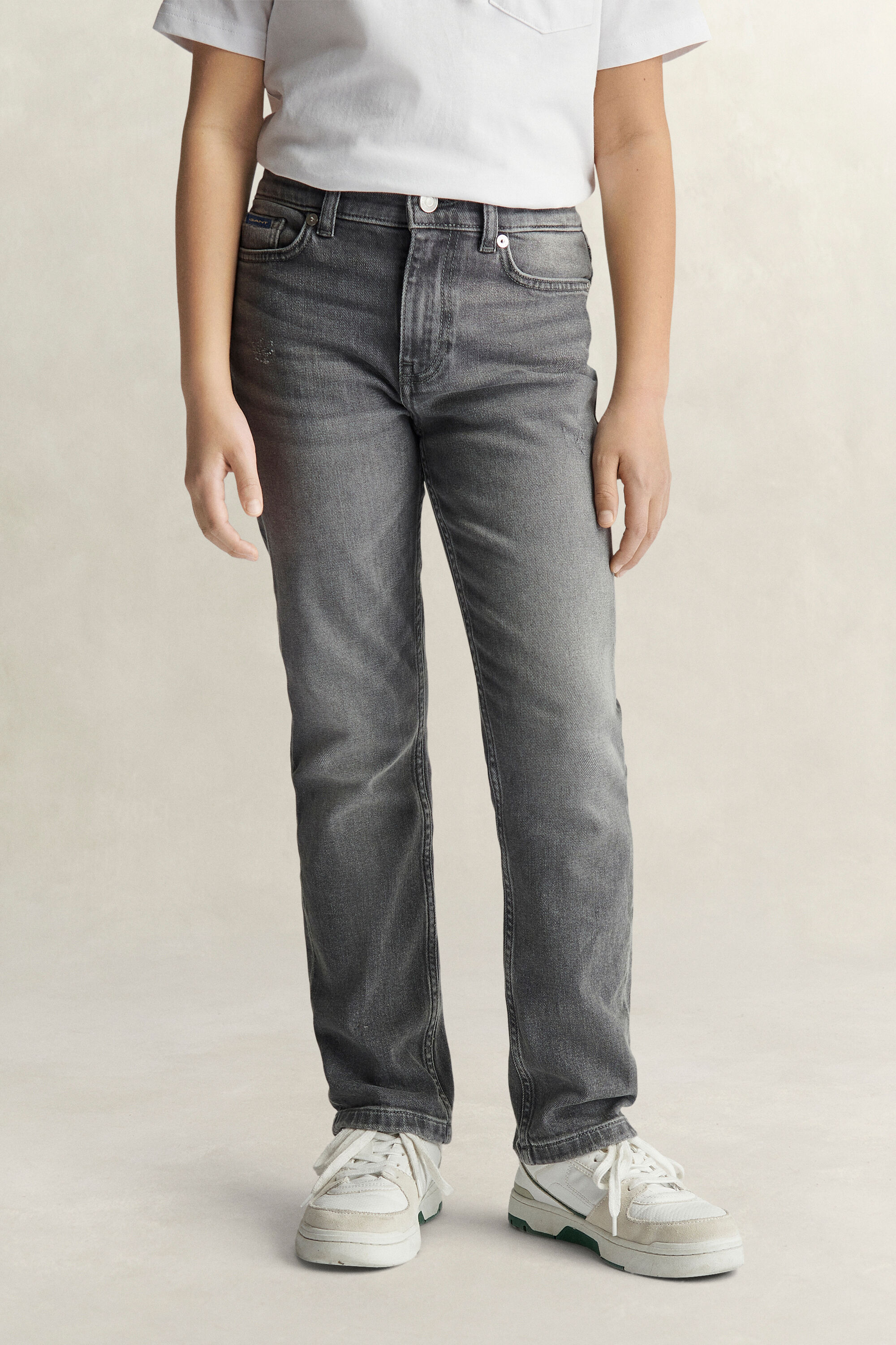 Teen Boys ‑malliston suorat farkut