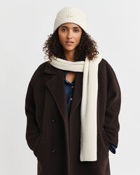 Script-pipo ja huivi lahjapakkauksessa