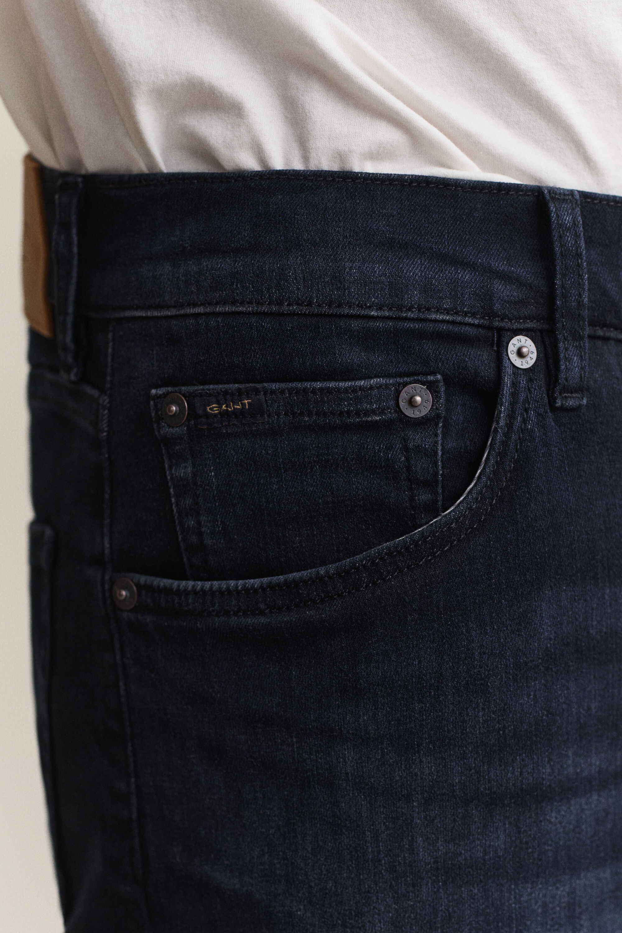 Extra slim fit ‑mitoitetut Active Recover -farkut