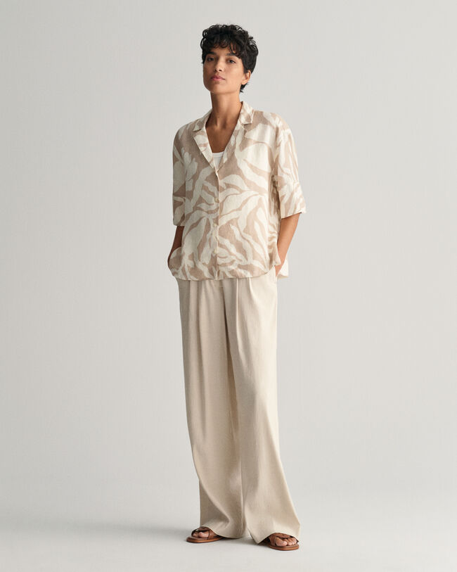 Relaxed&nbsp;fit ‑mitoitettu lyhythihainen Palm Print -pellavapaita