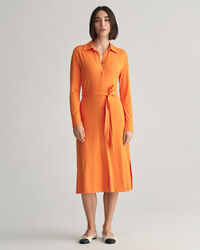 Slim&nbsp;fit ‑mitoitettu paitamekko jerseyneulosta