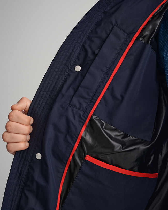 Pitkä Alta-untuvatakki