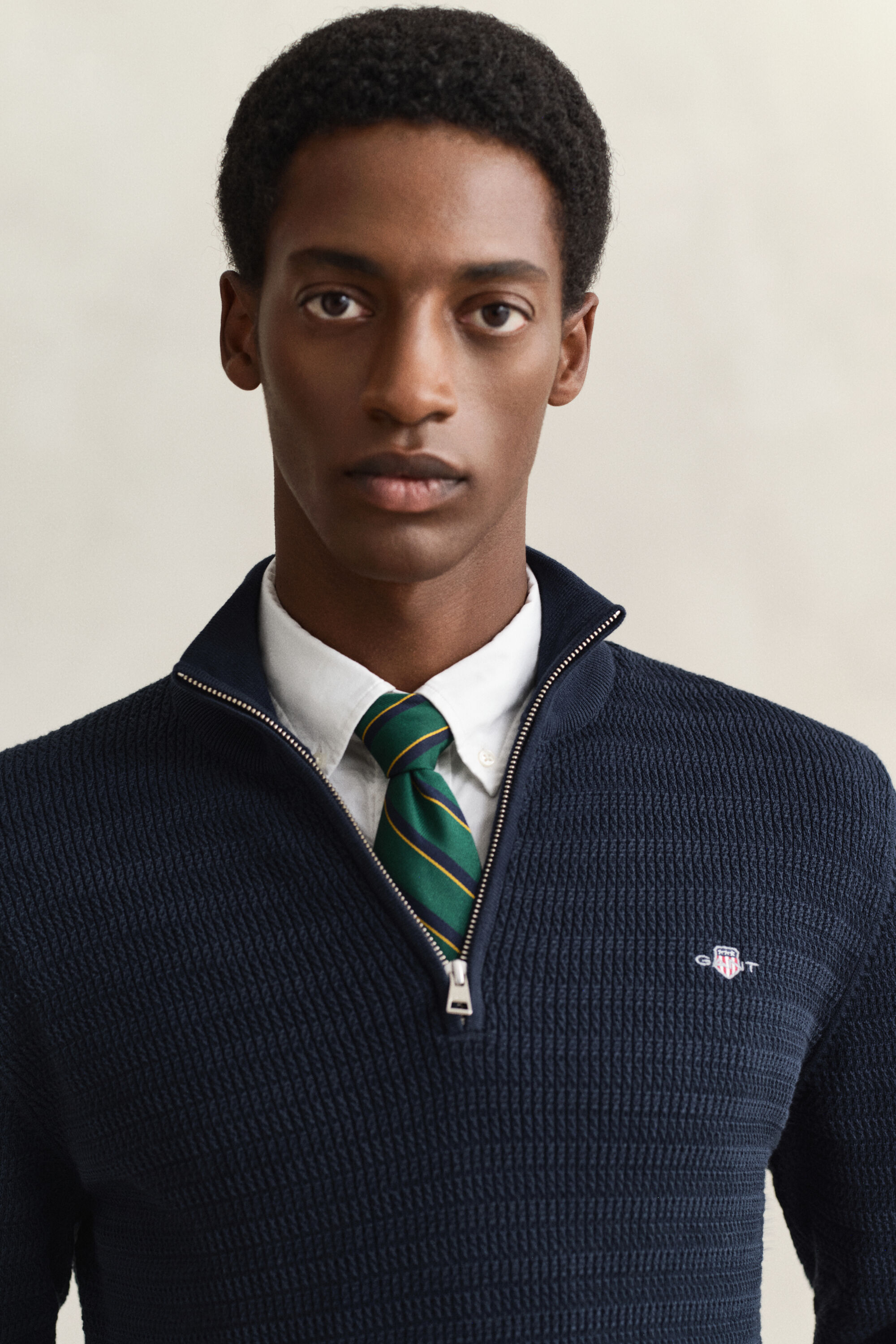 Palmikkoneule, vetoketjukaulus