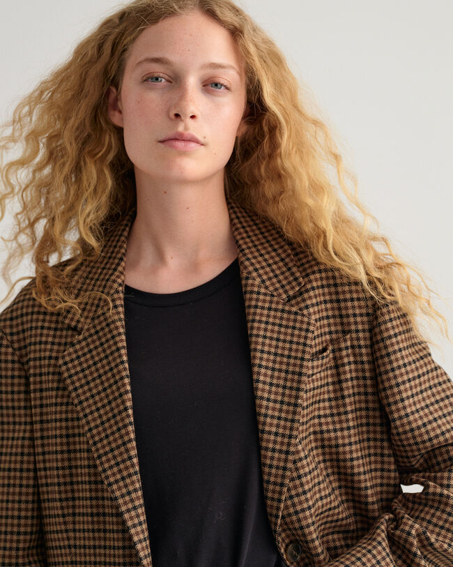 Ylisuuri ruudullinen bleiseri