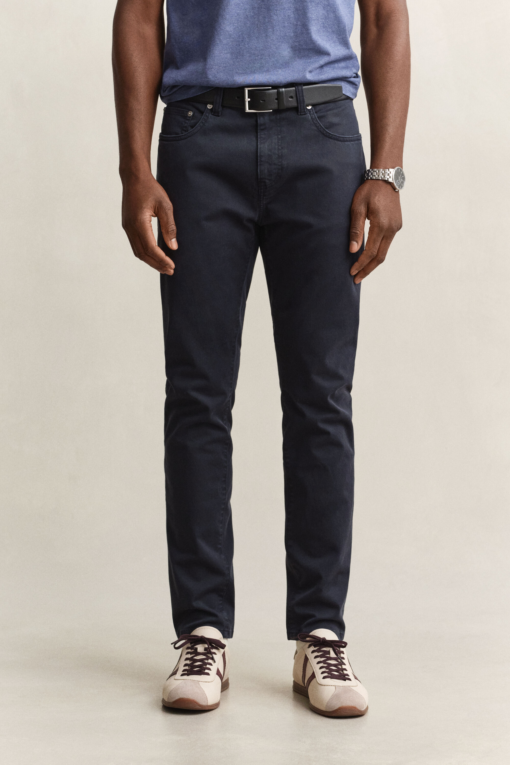 Slim fit ‑mitoitetut Desert-farkut