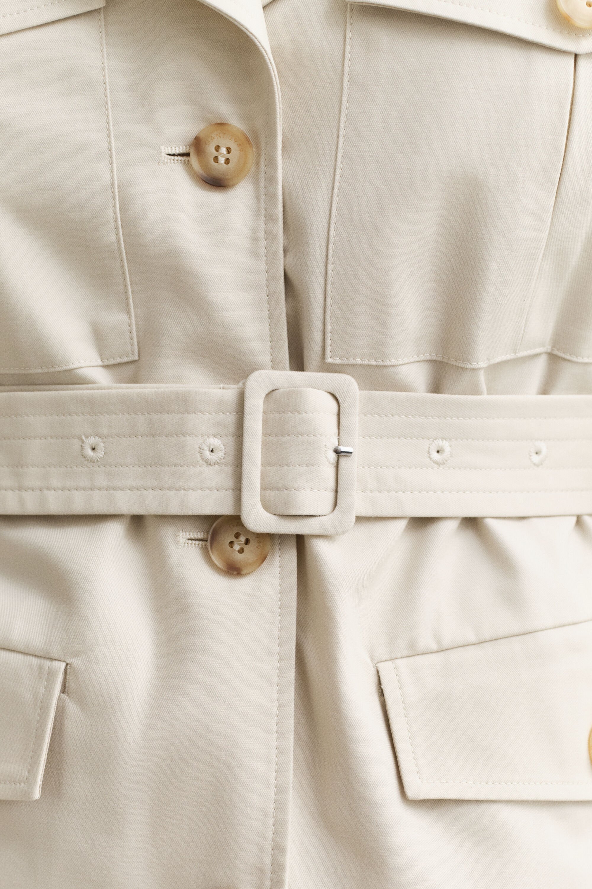 Utility-takki ja vyö