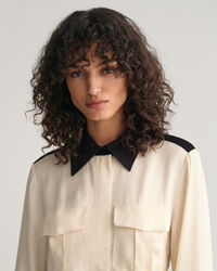 Kontrastiv&auml;rinen paitamekko