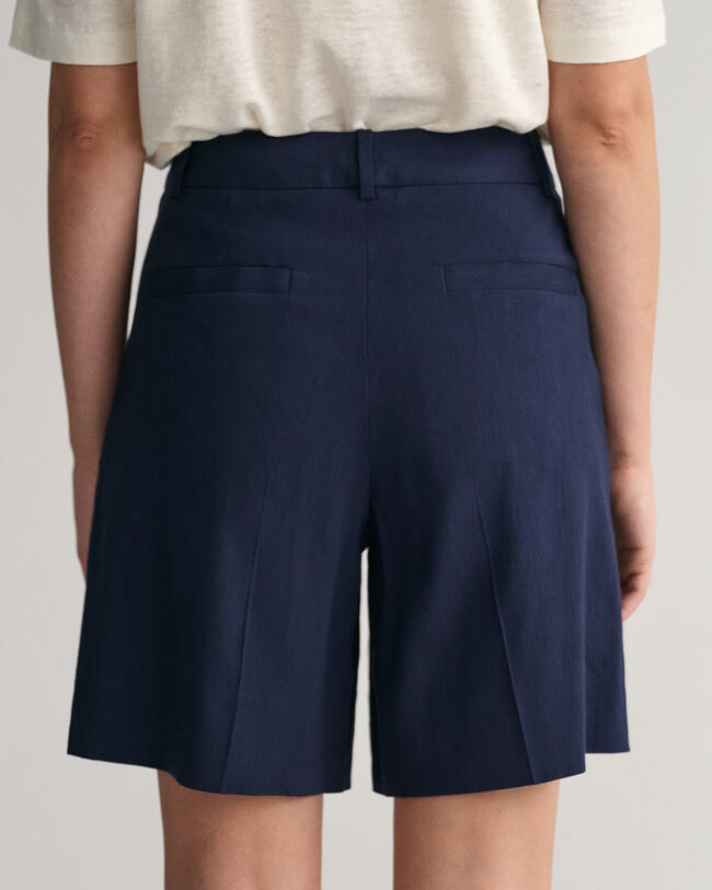 Joustavat pellavashortsit