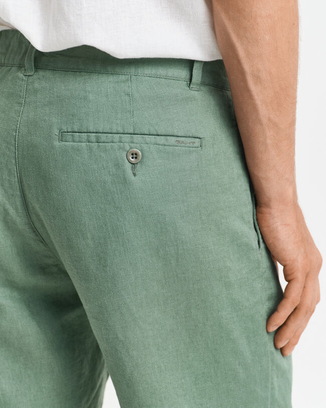 Relaxed fit ‑mitoitetu kiristysny&ouml;rilliset pellavashortsit