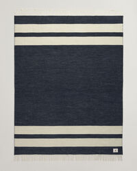 Raidallinen villainen torkkupeitto